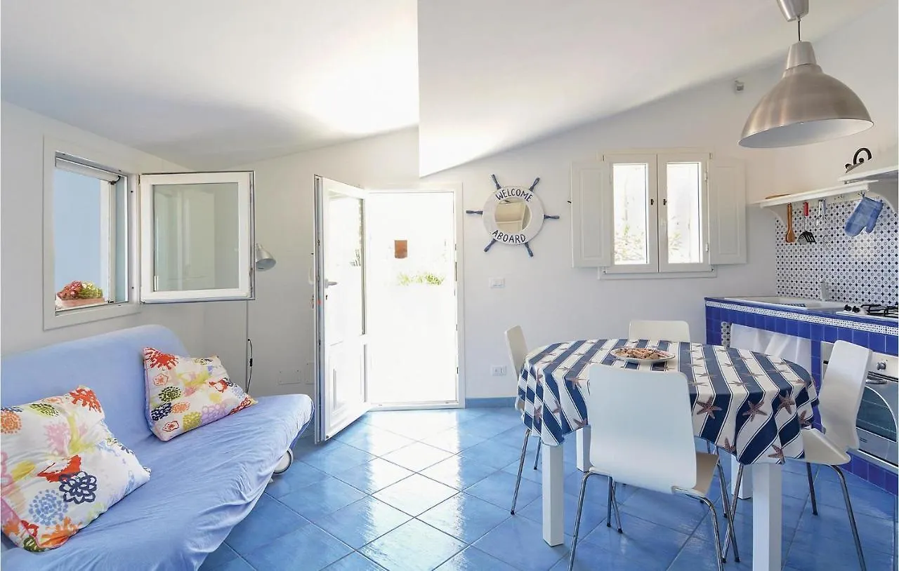 1 Bedroom Nice Apartment In Punta Braccetto Rg